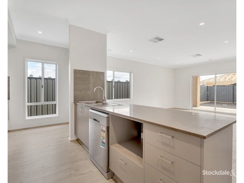 40 Whistler Circuit, Kalkallo VIC 3064