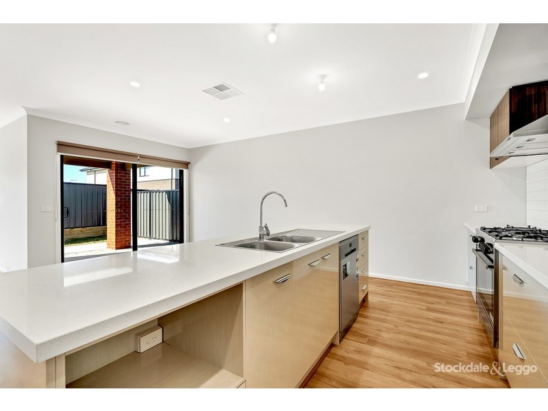7 Millennium Road, Craigieburn VIC 3064