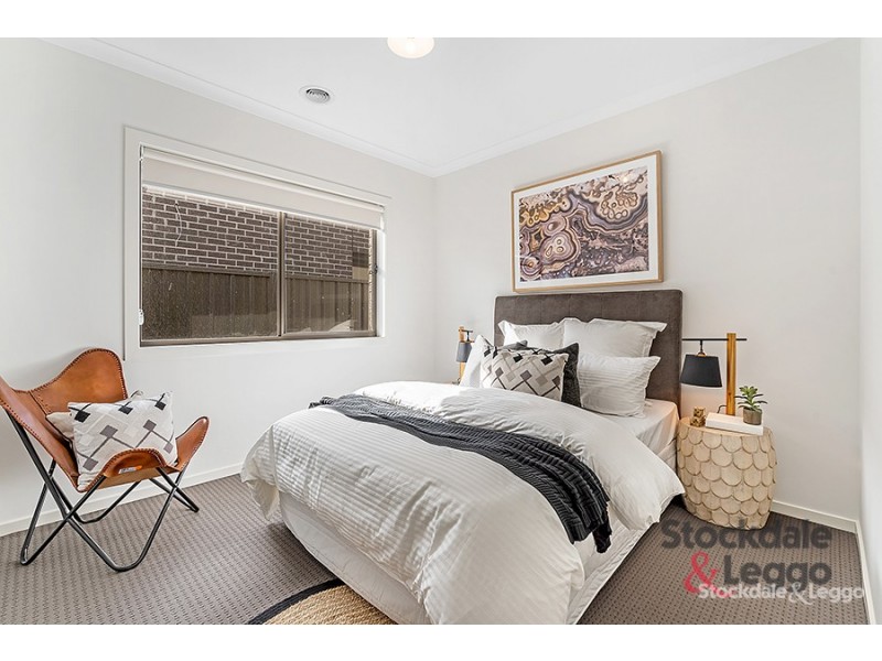 18 Beavers Street, Mickleham VIC 3064