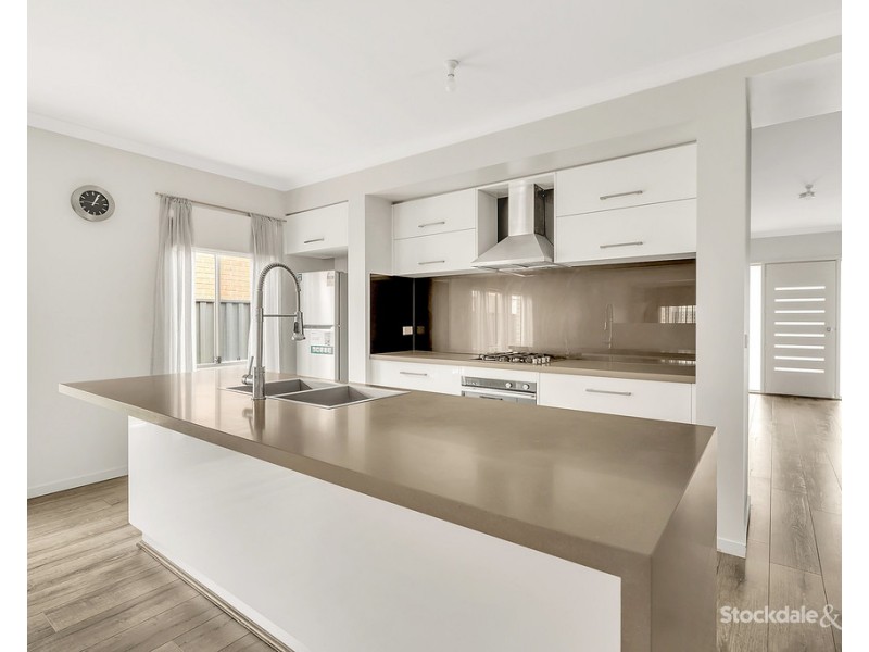 7 Cradle Mountain Drive, Craigieburn VIC 3064