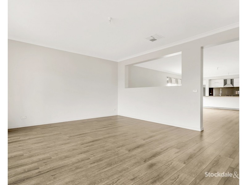 7 Cradle Mountain Drive, Craigieburn VIC 3064