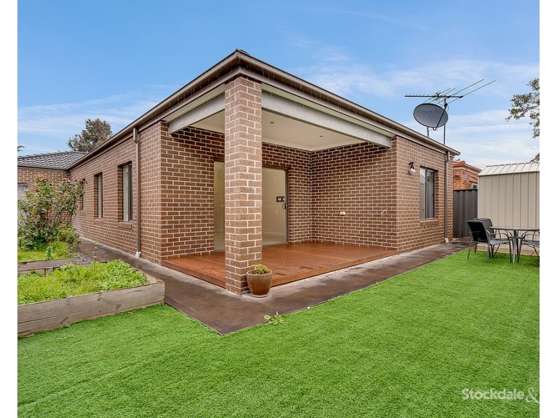 11 Pearce Way, Craigieburn VIC 3064