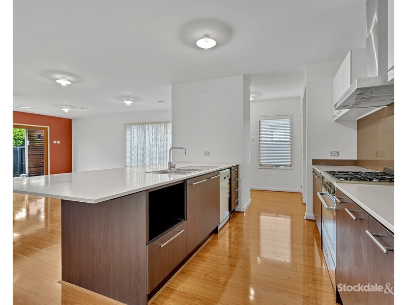 56 Thoresby Circuit, Craigieburn VIC 3064