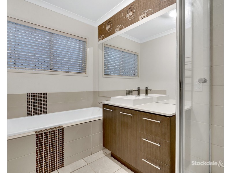 56 Thoresby Circuit, Craigieburn VIC 3064