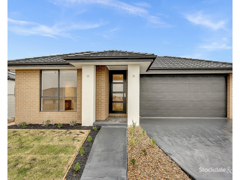 66 Fewster Circuit, Mickleham VIC 3064