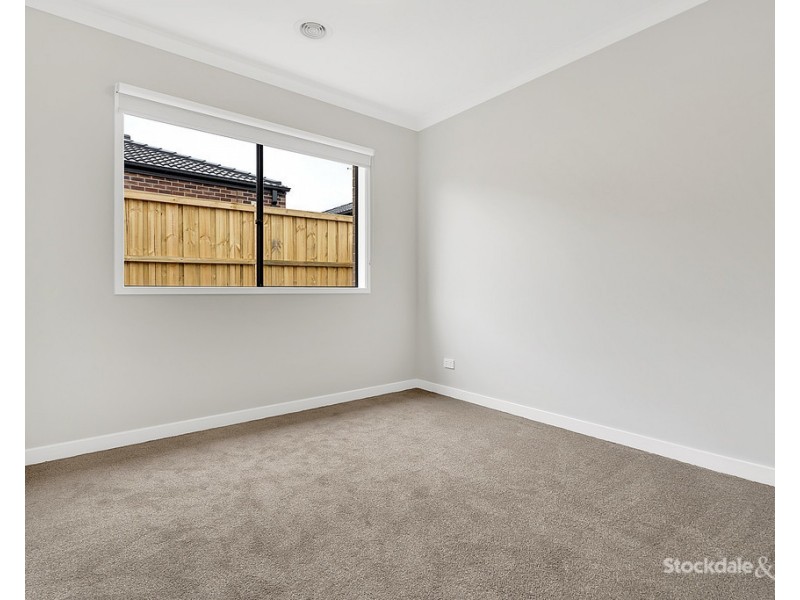 66 Fewster Circuit, Mickleham VIC 3064