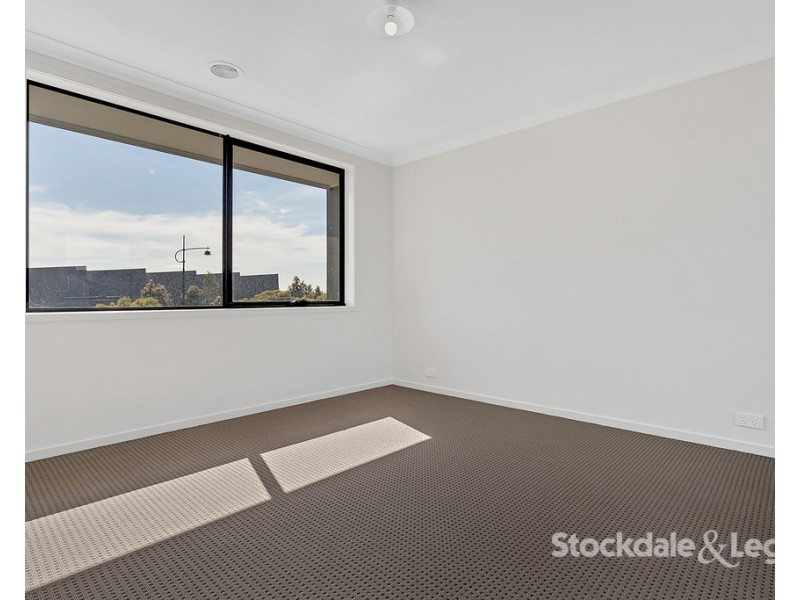 7 Winds Walk, Greenvale VIC 3059