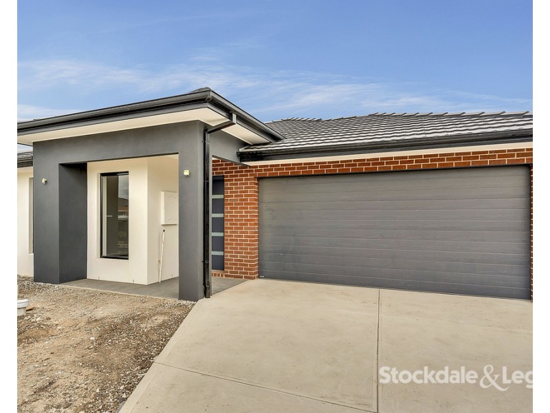 24 Rialto Circuit, Craigieburn VIC 3064
