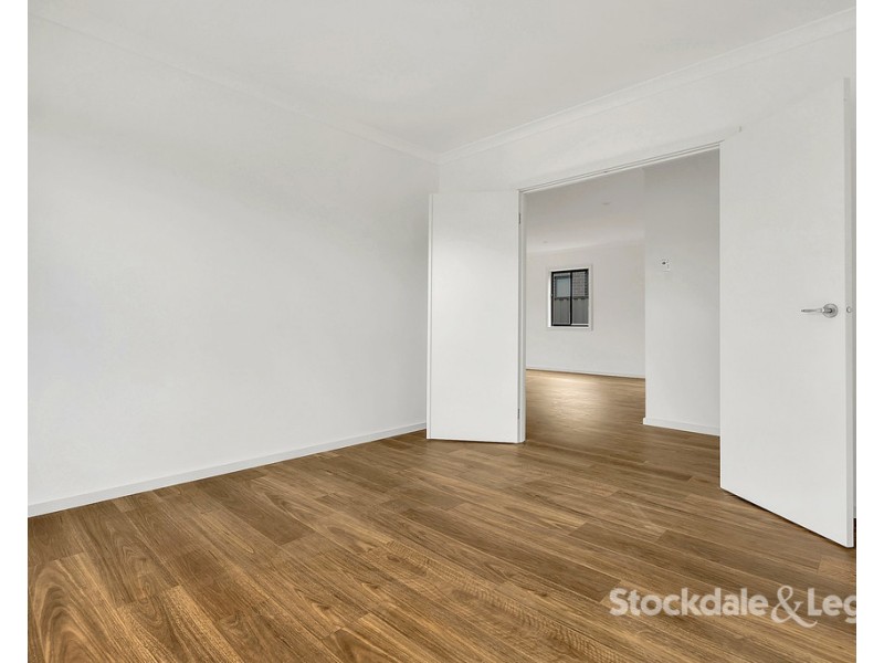 24 Rialto Circuit, Craigieburn VIC 3064