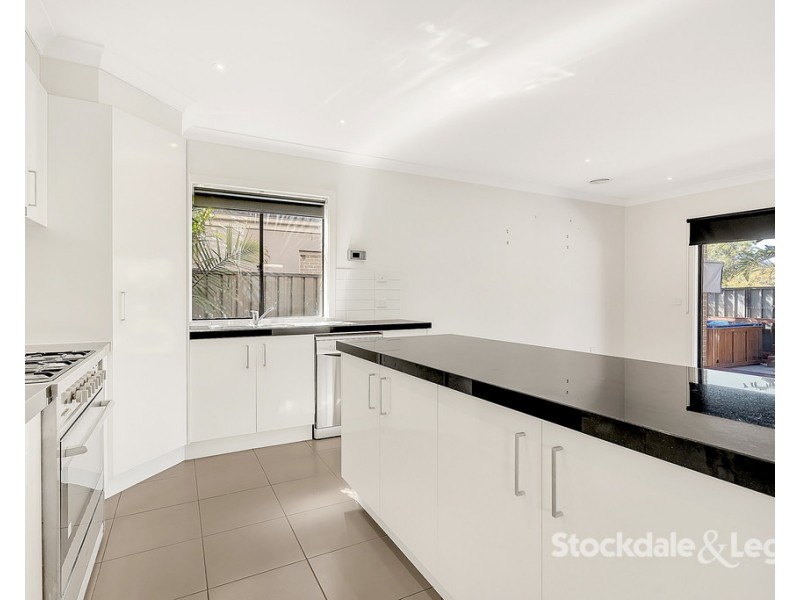 42 Highbury Circuit, Craigieburn VIC 3064