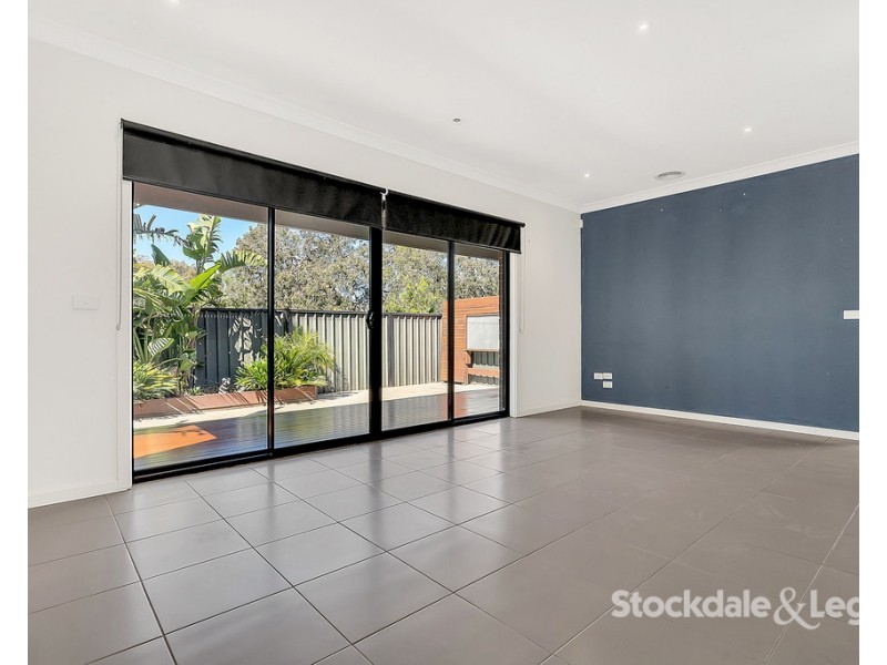 42 Highbury Circuit, Craigieburn VIC 3064
