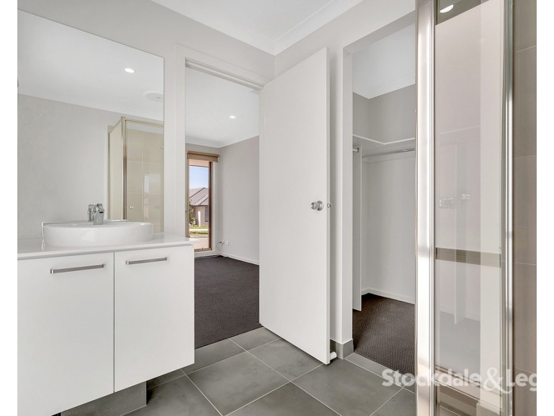 14 Welland Drive, Mickleham VIC 3064