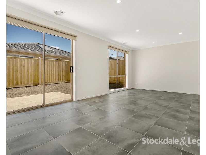 14 Welland Drive, Mickleham VIC 3064