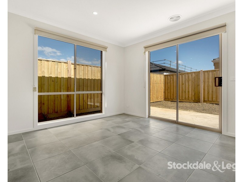 14 Welland Drive, Mickleham VIC 3064