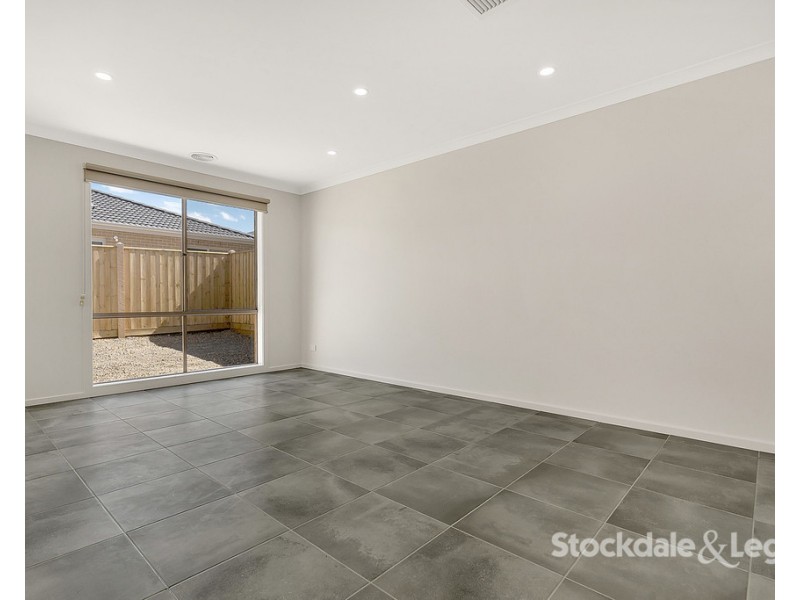 14 Welland Drive, Mickleham VIC 3064