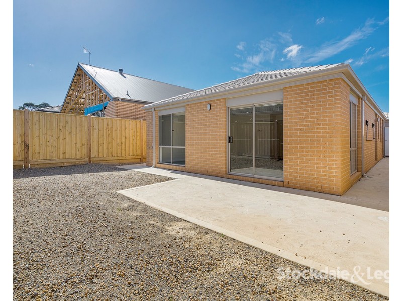 14 Welland Drive, Mickleham VIC 3064