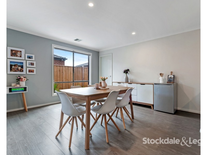 32 Reveille Way, Mickleham VIC 3064