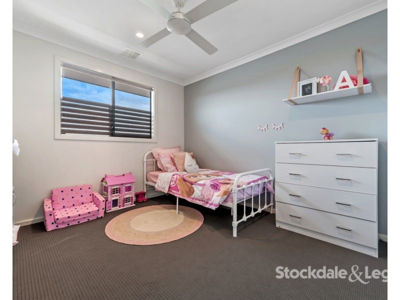 32 Reveille Way, Mickleham VIC 3064