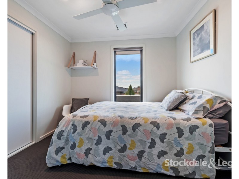 32 Reveille Way, Mickleham VIC 3064