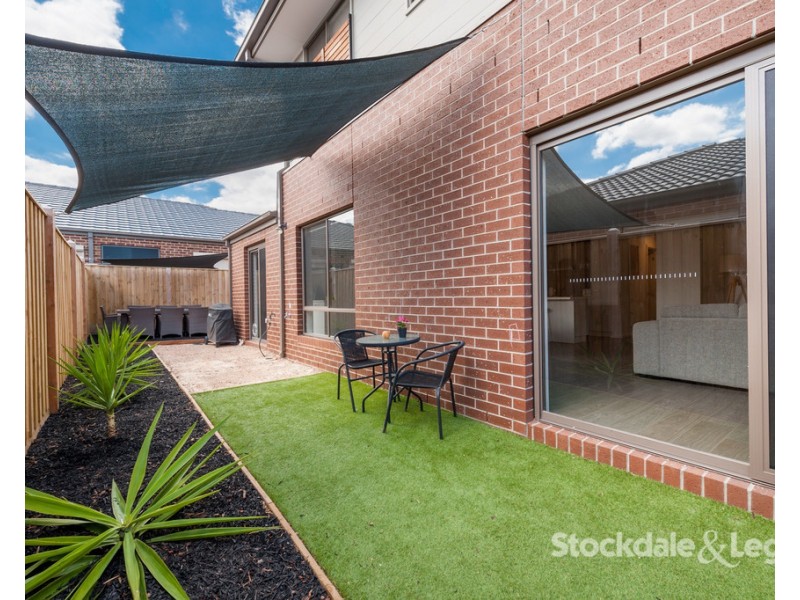 32 Reveille Way, Mickleham VIC 3064