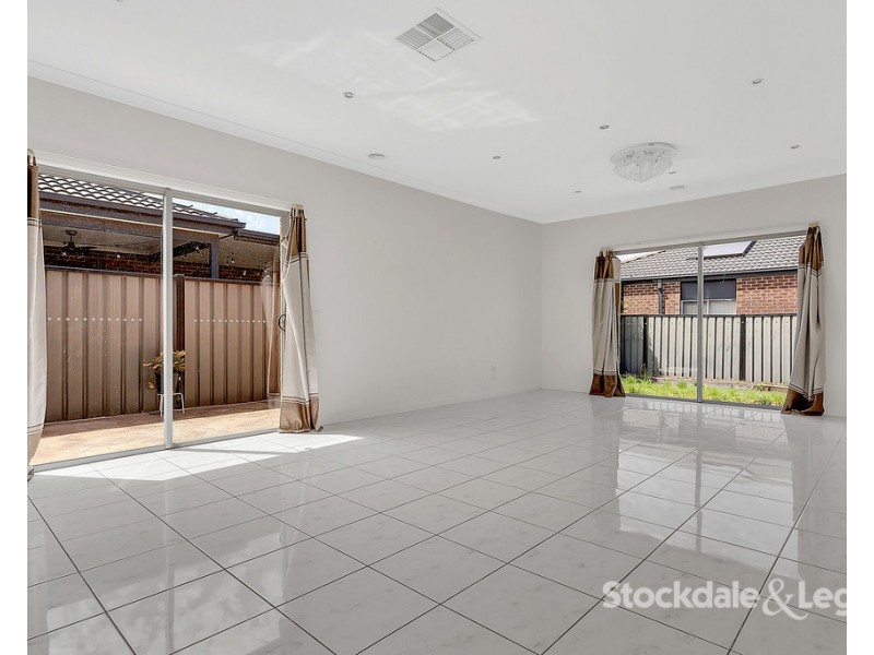 477 Grand Boulevard, Craigieburn VIC 3064