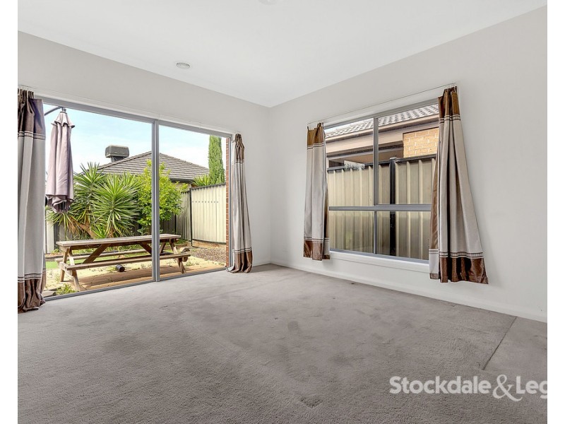 477 Grand Boulevard, Craigieburn VIC 3064
