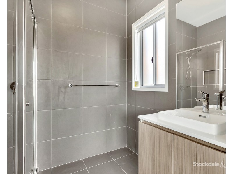 17 Vere Way, Mickleham VIC 3064