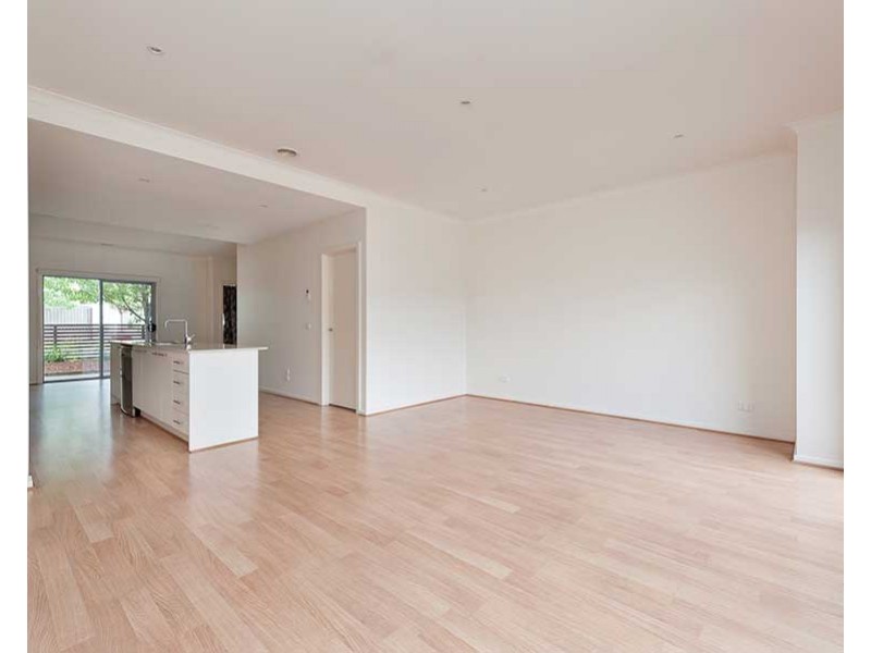 6/8 Moresby Court, Craigieburn VIC 3064