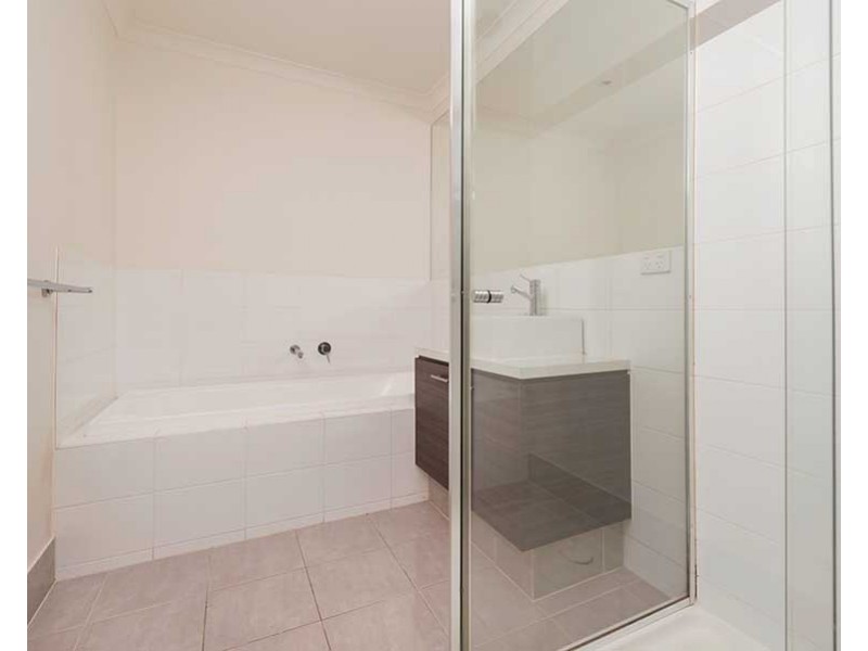 6/8 Moresby Court, Craigieburn VIC 3064