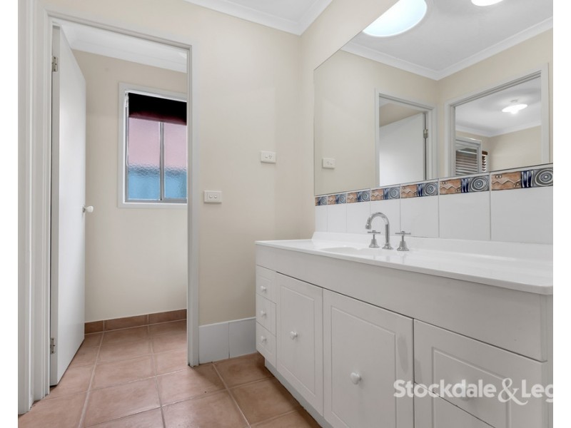 24 Kooyong Way, Craigieburn VIC 3064
