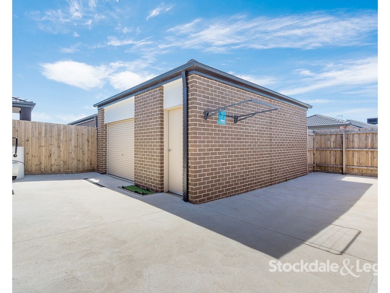 63 Hollywood Drive, Roxburgh Park VIC 3064