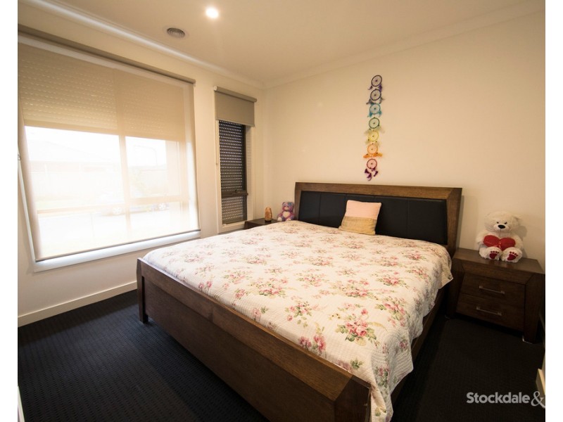 4 Latchford Drive, Mickleham VIC 3064