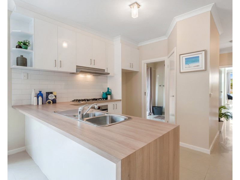 16 Glengarry Place, Craigieburn VIC 3064