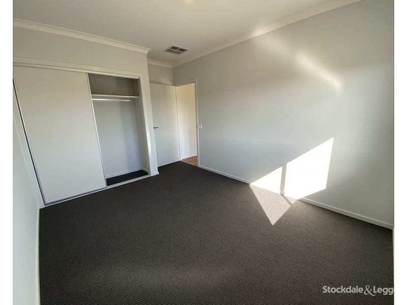 34 Maiden Drive, Sunbury VIC 3429