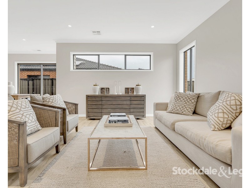 17 Scolopia Street, Craigieburn VIC 3064