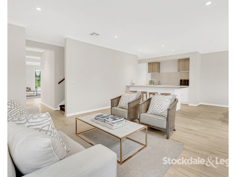 17 Scolopia Street, Craigieburn VIC 3064