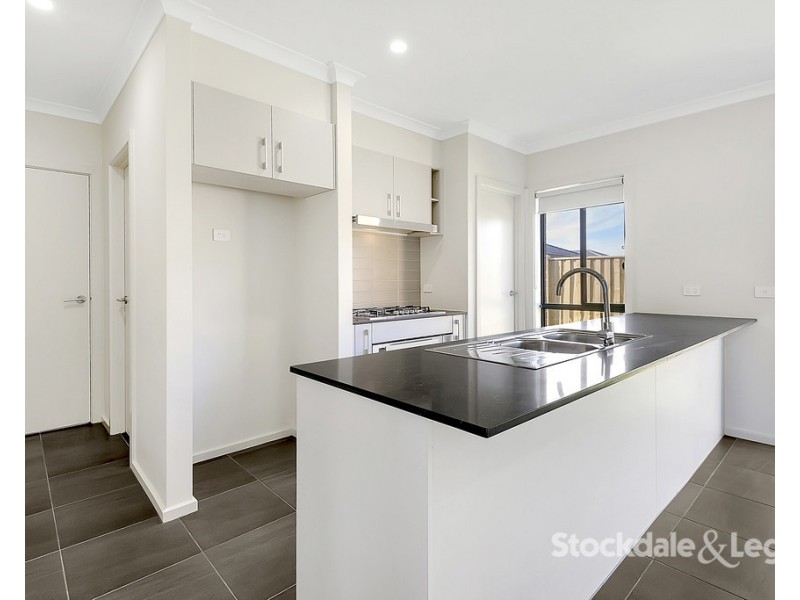 41 Corymbia Way, Mickleham VIC 3064