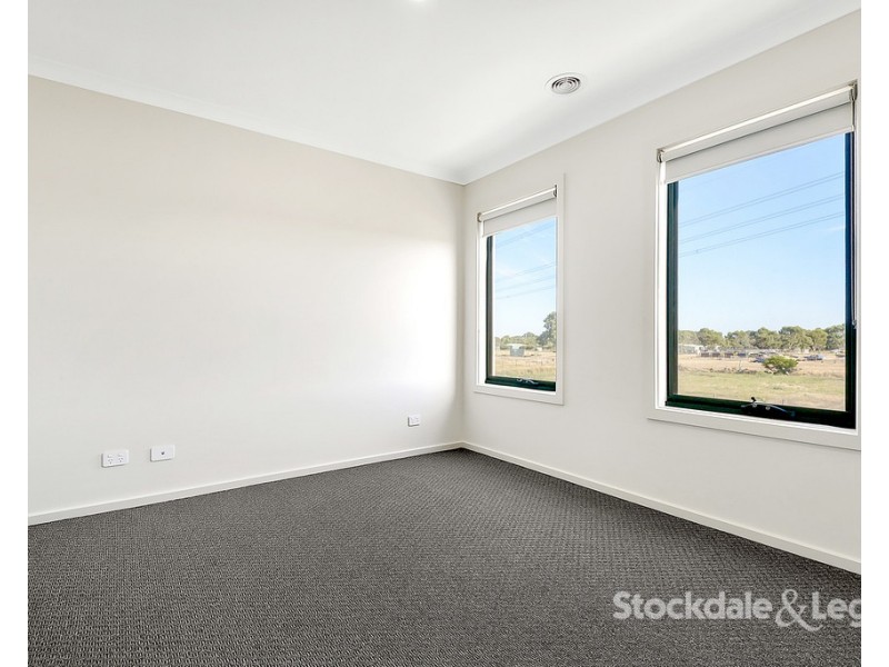 41 Corymbia Way, Mickleham VIC 3064