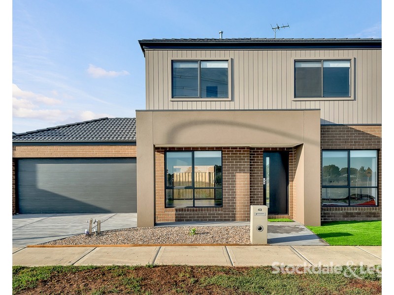 43 Corymbia Way, Mickleham VIC 3064