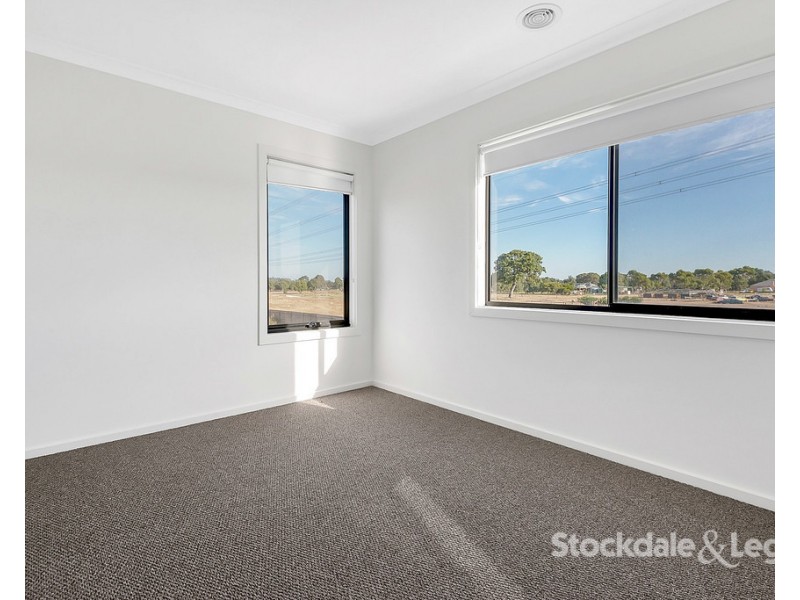 43 Corymbia Way, Mickleham VIC 3064