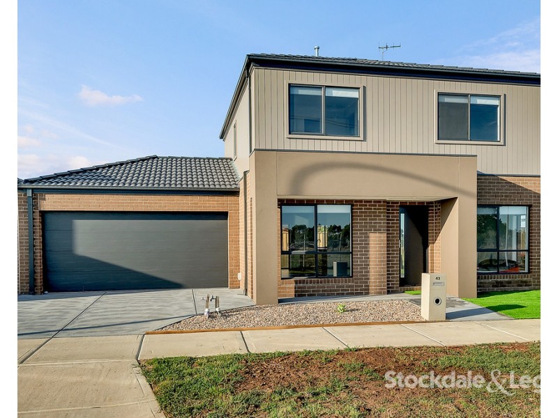 43 Corymbia Way, Mickleham VIC 3064
