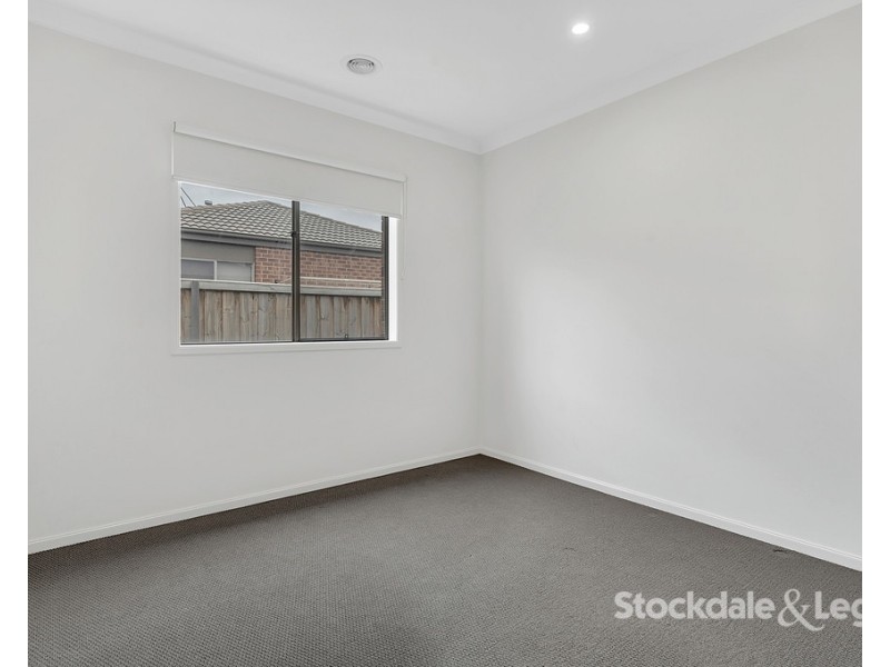 8 Lusco Street, Kalkallo VIC 3064