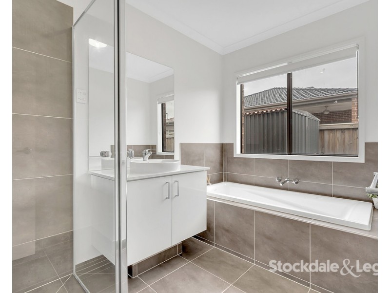 8 Lusco Street, Kalkallo VIC 3064