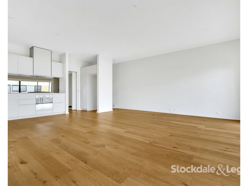 2 Poble Walk, Avondale Heights VIC 3034