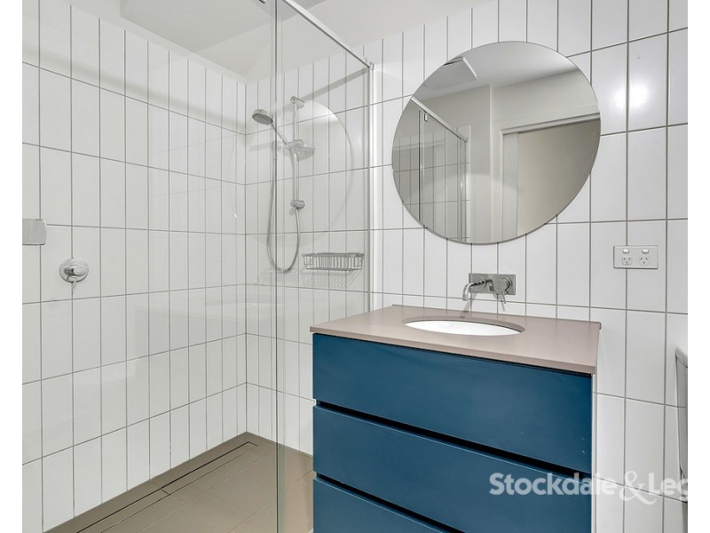 2 Poble Walk, Avondale Heights VIC 3034