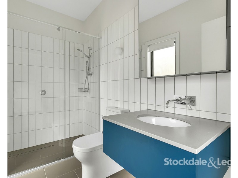 2 Poble Walk, Avondale Heights VIC 3034