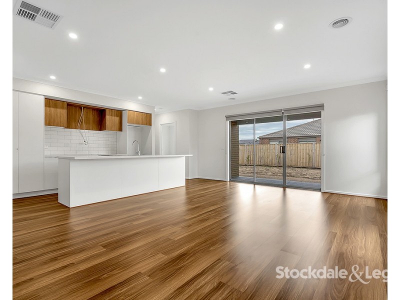191 Forest Red Gum Drive, Mickleham VIC 3064