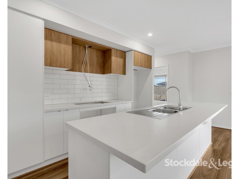 191 Forest Red Gum Drive, Mickleham VIC 3064
