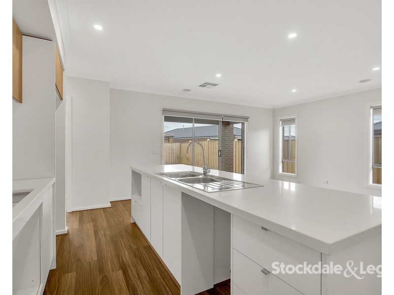 191 Forest Red Gum Drive, Mickleham VIC 3064