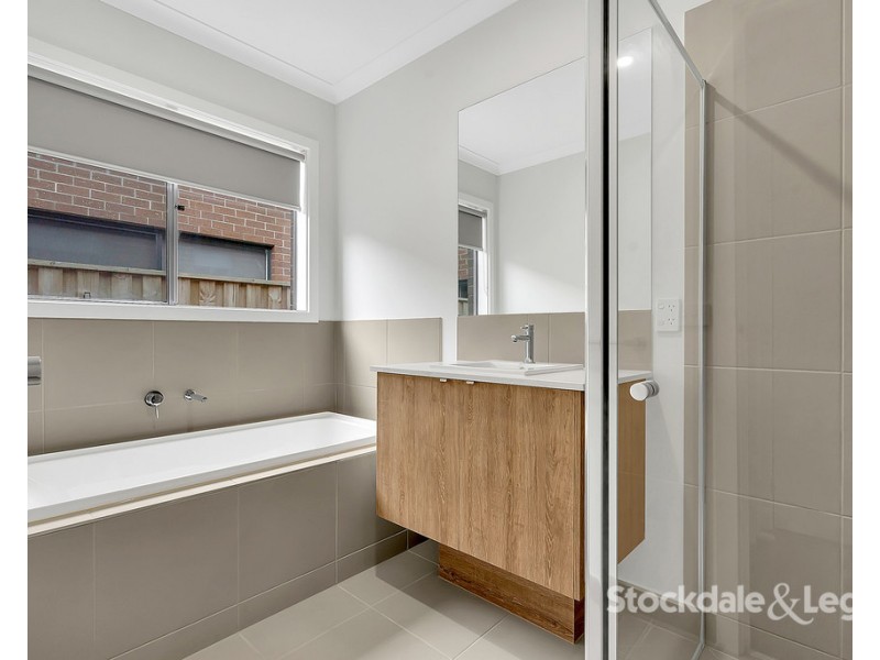 191 Forest Red Gum Drive, Mickleham VIC 3064
